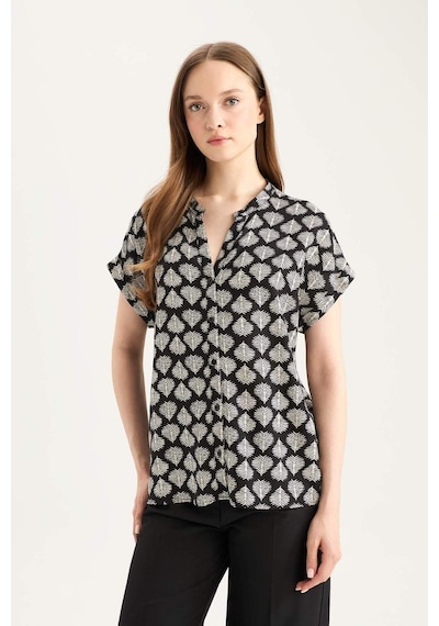 DeFacto Regular Fit Apaş Yaka Desenli Kısa Kollu Gömlek I6173AZ25SMBK81