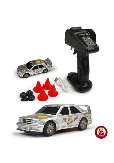 Uzaktan Kumandalı Mini Drift Bmw Evo30 Model Araba Dahili Şarjlı Işıklı 4x4 Taşıma Kumandalı Hız Hassasiyetli Ve Kademeli ,kuka Ve Drift Tekerleri Hediye 1:43 Ölçek Gümüş