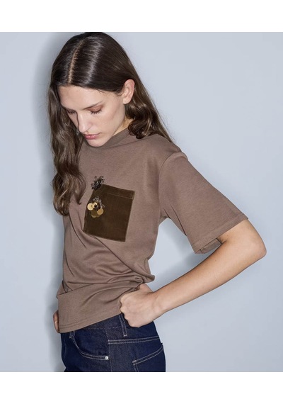 İpekyol Kontrast Cepli Aplikeli Kahverengi Kadın T-shirt Iw6260070176
