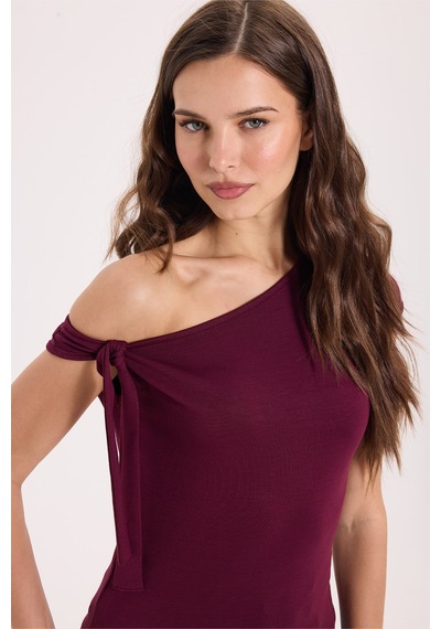 Tudors Kadın Slim Fit Dar Kesim Kısa Kollu Kayık Yaka Bordo Bluz-50537