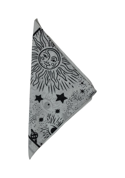 Bandana Atmosfer Desenli Kare Beyaz
