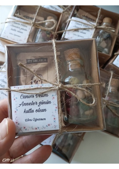 Farklı Market Öğretmenden Veliye Anneler Günü Hediyesi 5 Adet