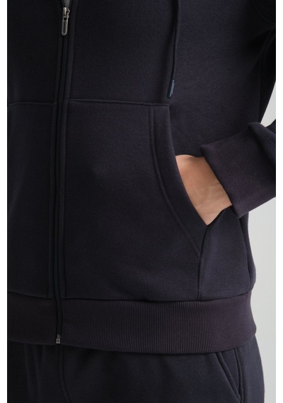 Shooter Sportswear Shooter Erkek Kışlık Eşofman Takımı Thermosoft Teknolojisi İçi Kuzu Görünümlü Regular Kalıp Minimal Logo Kapüşonlu Lacivert Shooter Sportswear Shooter Erkek Kışlık Eşofman Takımı Thermosoft Teknolojisi İçi Kuzu Görünümlü Regular Kalıp Minimal Logo Kapüşonlu Lacivert
