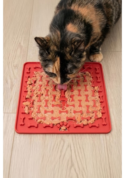 Silikon Kırmızı Kaymaz Yavaş Yeme Kedi Köpek Mama Ezmesi Yalama Matı Mt285kr