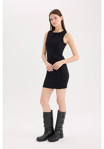DeFacto Bodycon Vücudu Saran Bisiklet Yaka Bengalin Kolsuz Mini Elbise E3975AX25SPBK81