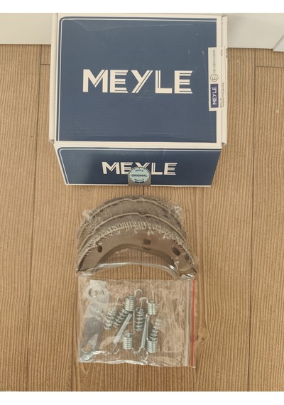Mercedes W115 W116 W123 W126 El Fren Balatası Takımı Yaylı Meyle A1264200120 0140420102