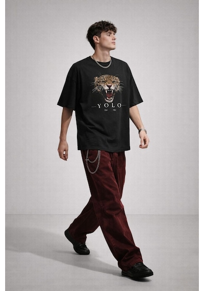 Yolo Street Oversize Siyah Tişört Ön Baskılı Leopar Yolo Tasarım %100 Pamuk Unisex Streetwear Siyah Yolo Street Oversize Siyah Tişört Ön Baskılı Leopar Yolo Tasarım %100 Pamuk Unisex Streetwear Siyah