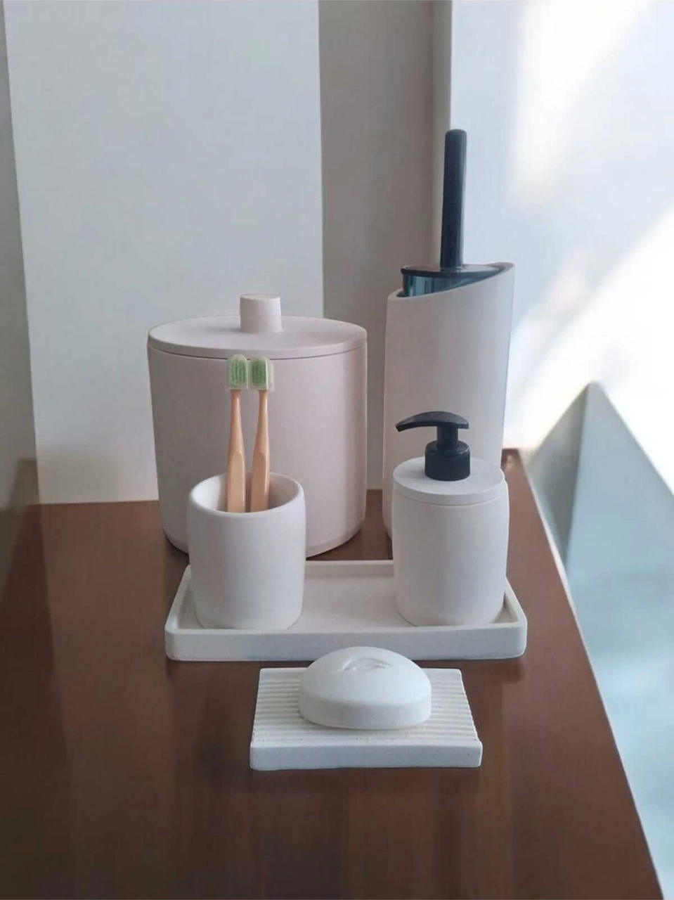 Kırık Beyaz Beton Banyo Seti,çöp Kovasi,tuvalet Wc,sabunluk,diş Fırçalık,tepsi,aksesuar,dekorasyon Beyaz