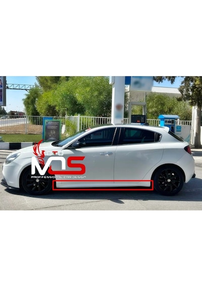 Alfa Romeo Giulietta R Marşpiyel Takım Fiberglass Boyasız