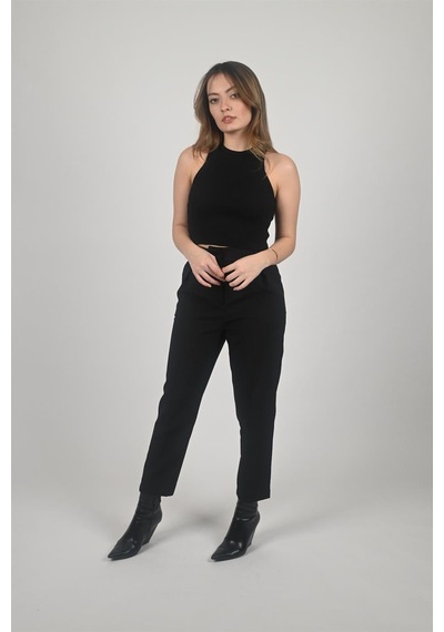 Halter Yaka Siyah Crop Siyah