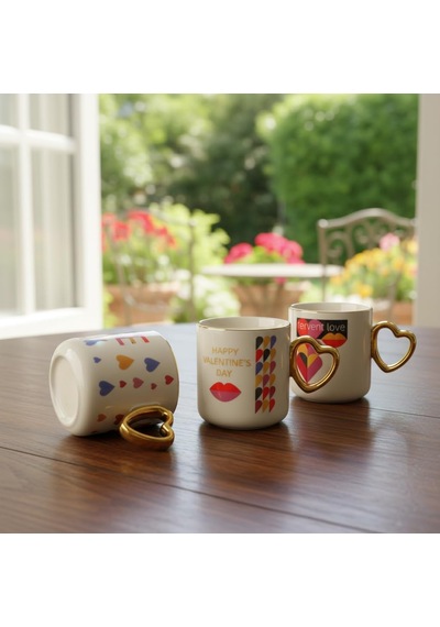 Gold Saplı Porselen Kalp Kupa - 400 Ml Büyük Boy Lüks Tasarım - 4 Farklı Modelden Biri Sürpriz/asorti - Altın Yaldızlı Şık Hediyelik Mug Beyaz - Çok Renkli