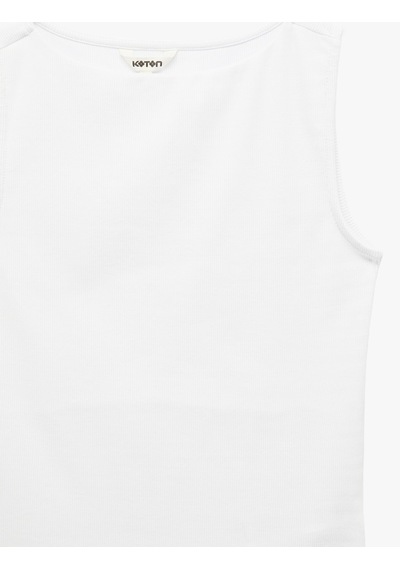 Koton Pamuklu Slim Fit Kolsuz Kayık Yaka Bluz Beyaz 6sak10029ek Beyaz