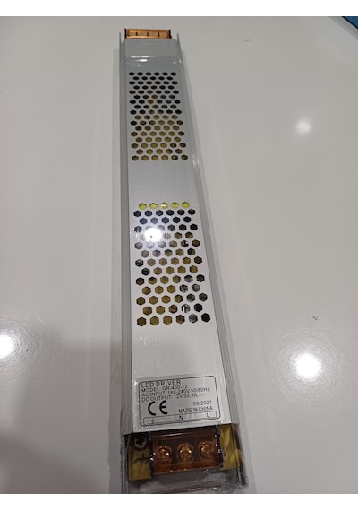 Milan Ultra Slim Şerit Led Trafosu 12v -33 Amper