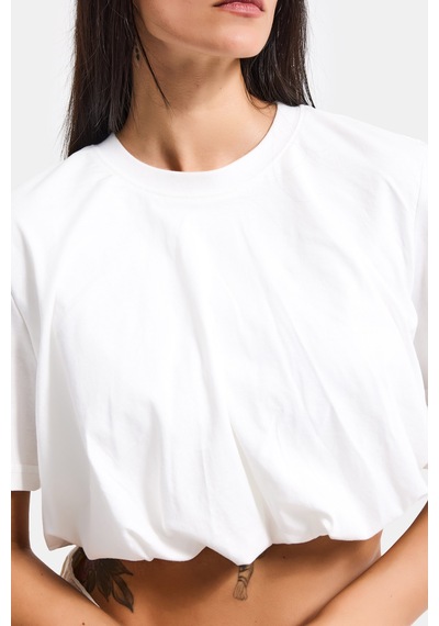 it's basic Kadın Kırık Beyaz S6-101 Crop Balon Fit T-shirt