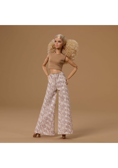 Barbie Basics 07 Siyah Uzun Saçlı Jjx26