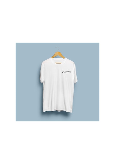 Bahriyeli Collection Oversize M.kemal Atatürk İmzalı Cep Logolu Unisex T-shirt Beyaz Bahriyeli Collection Oversize M.kemal Atatürk İmzalı Cep Logolu Unisex T-shirt Beyaz