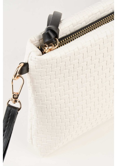 Vivaq Kadın Bellis Örgü Beyaz Astarlı Suni Deri Bilek Askılı Portföy El Ve Clutch Çanta