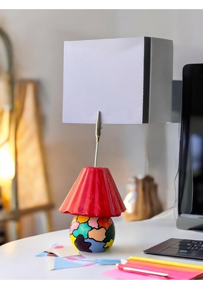 Kırmızı Abajur Fotoğraf Not Tutacağı Ofis Masası Hediyelik Tutucu Kırmızı