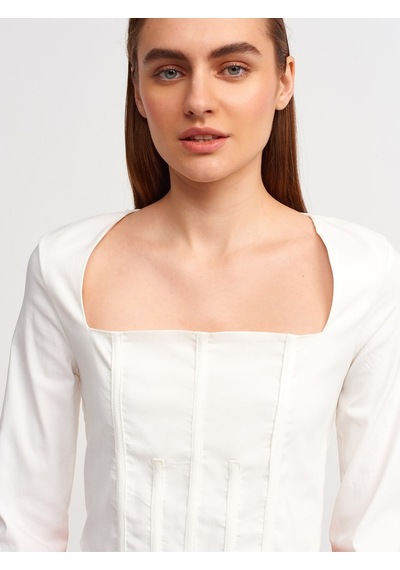 Dilvin 50138 Sırt Dekolteli Kare Yaka Top