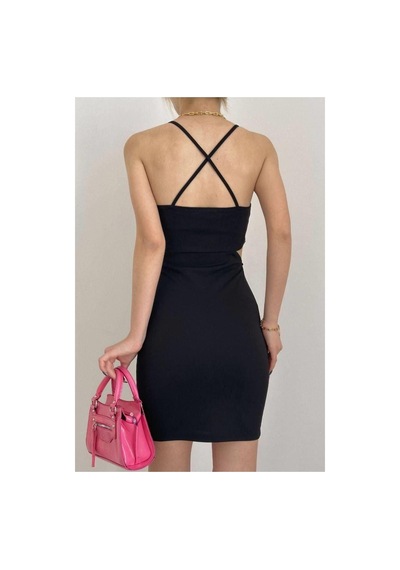 Kadın Trend Model Krep Kumaş V Yaka Kemerli Mini Askılı Elbise Siyah