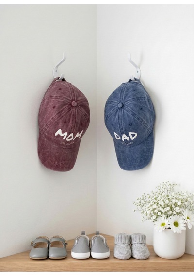 Emybox Mom Dad Çift Şapka - Yıkamalı Eskitme Kumaş Ayarlanabilir Ölçü Tokalı Baskılı Hatıra Şapkası Est2024 Bordu - Koyu Mavi