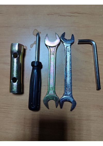 5 Parça Motorsiklet Bisiklet Avadanlık Tamir Seti Set Buji Anahtar Yıldız Düz Tornavida Scooter