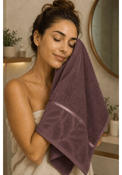El Yüz Havlusu 50x90 Cm Kısmi Kadife Lunaria Collection 230 Gr Mürdüm