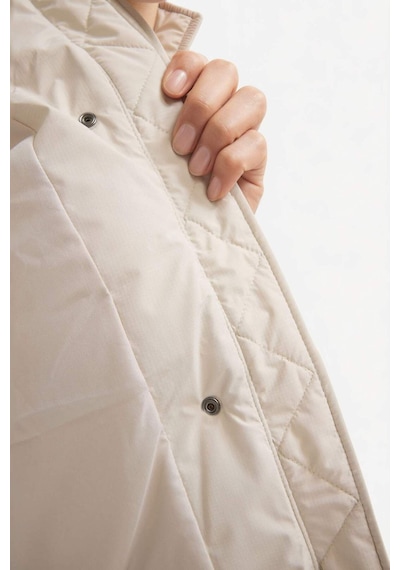 Defacto Su Geçirmez Oversize Fit Çıtçıtlı Şişme Bej Kadın Mont E9266ax/bg779 Bej