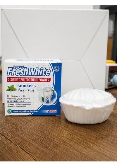 Favori Freshwhite Smokers Diş Temizleme Tozu 50 Gr Nane Aromalı Diş Parlatıcı Toz Kahve Çay Lekelerine Karşı Bakım