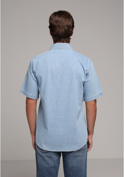 Colin's Colins Regular Fit Klasik Yaka Düz Erkek Light İndigo Denim Kısa Kol Gömlek Cl1081129 Q1.v1 Dn45009 Mavi Colin's Colins Regular Fit Klasik Yaka Düz Erkek Light İndigo Denim Kısa Kol Gömlek Cl1081129 Q1.v1 Dn45009 Mavi