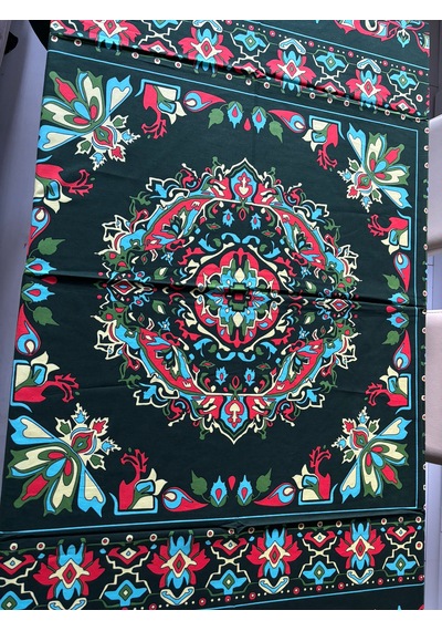 Kolay Temizlenebilir Renkli Cıvıl Cıvıl Desenli Masa Örtüsü 170x170 Cm Yeşil B