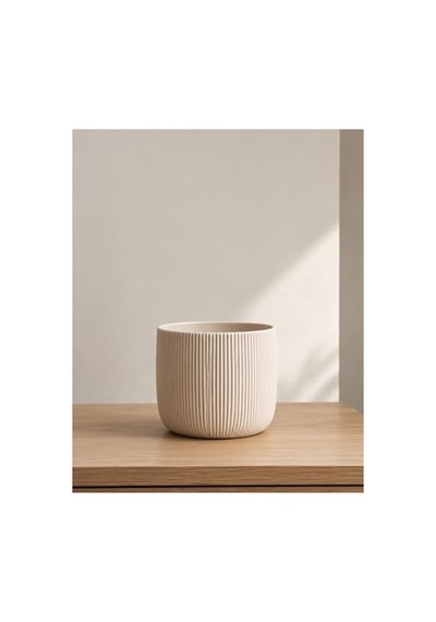 Beyaz Renkli Modern Çizgili Saksı, 12x15 Cm Ölçülerinde İç Mekan Dekorasyonu İçin İdeal