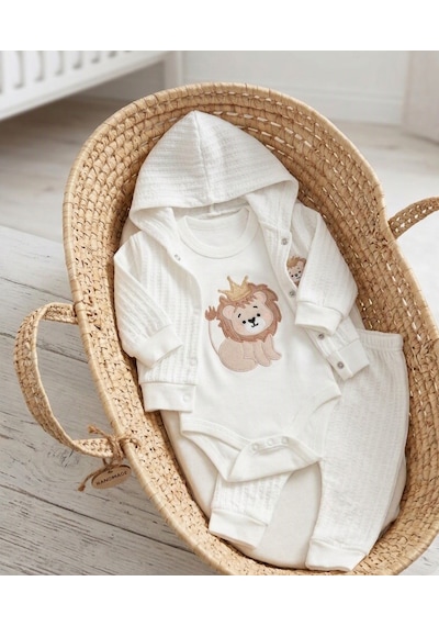 Nayinom Baby Nayinom Minik Aslan Figürlü Erkek Bebek 3'lü Takım - Kapüşonlu Hırka, Uzun Kollu Zıbın Ve Pantolon Seti Beyaz Nayinom Baby Nayinom Minik Aslan Figürlü Erkek Bebek 3'lü Takım - Kapüşonlu Hırka, Uzun Kollu Zıbın Ve Pantolon Seti Beyaz