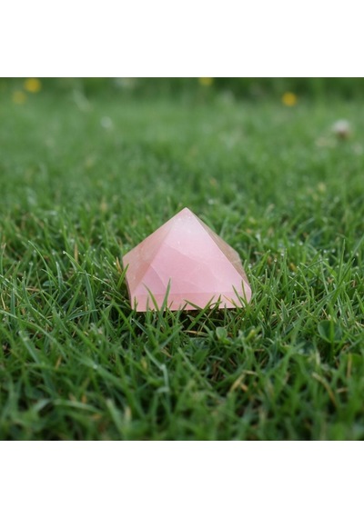 Pembe Kuvars Taşı Piramit Aşk Taşı