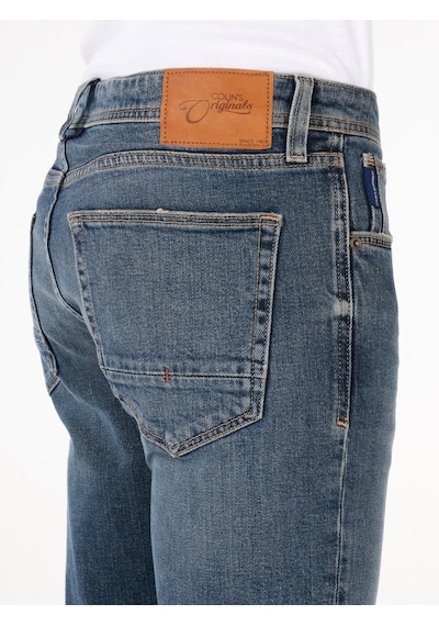 Colin's Colins 044 Karl Normal Kesim Düşük Bel Düz Paça Mavi Erkek Pantolon Cl1071279 Denim Colin's Colins 044 Karl Normal Kesim Düşük Bel Düz Paça Mavi Erkek Pantolon Cl1071279 Denim