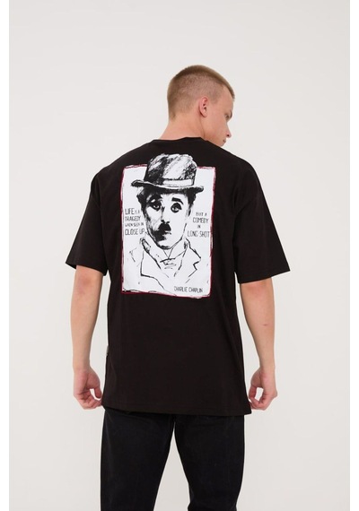 Charlie Chaplin Siyah-beyaz Nakışlı Unisex T-shirt SIYAH