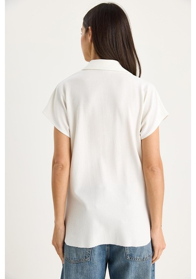 Shade Kadın Polo Yaka Oval Etek Uçlu Rahat T-shirt 4070 60283402 - Beyaz