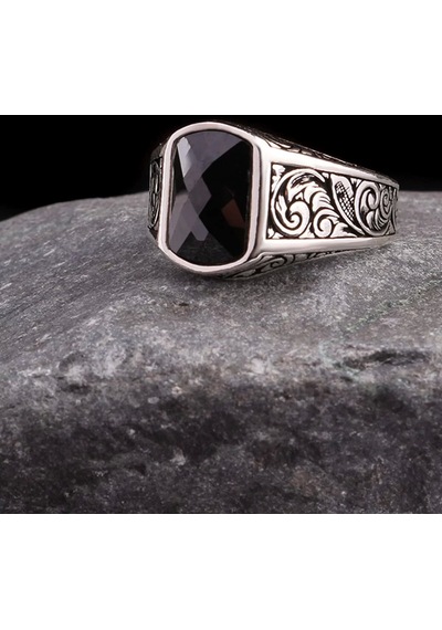 İpek Silver 925 Ayar Gümüş Kalem İşlemeli Motif Zirkon Taşlı Erkek Yüzük Gümüş