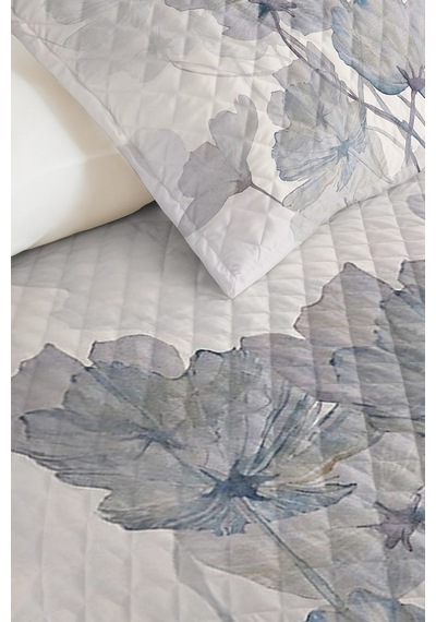 Mavi Çiçekli Modern Pike Takımı - Beyaz Gri Floral Tek Kişilik Kapitone Yatak Örtüsü 160x220 Cm Mercansı Güneş Derinliği
