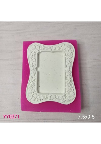 Yy0371 Kenarları Şekilli Çiçek Desenli Kare Çerçeve Silikon Kalıp