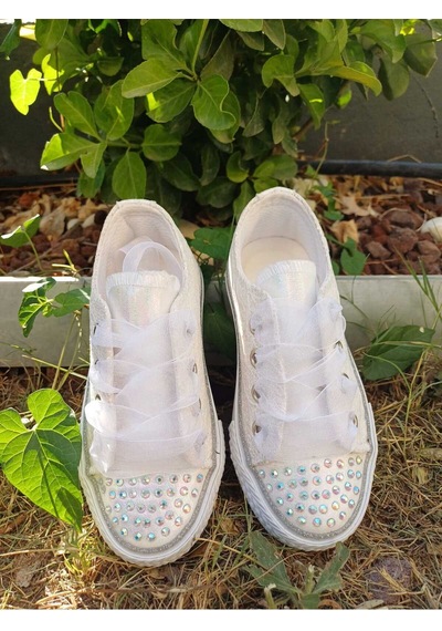 Scarpe Magiche Beyaz Kız Çocuğu Ayakkabısı Işıklı 31-35 Numara Arası Işıksızdır Beyaz