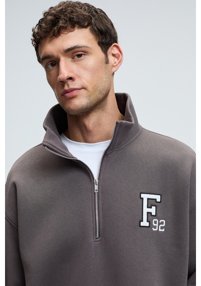 Grimelange PLATA Erkek Yarım Fermuarlı Kanguru Cepli Etek Ve Kolda Triko Detay Relaxed Fit Füme Sweatshirt