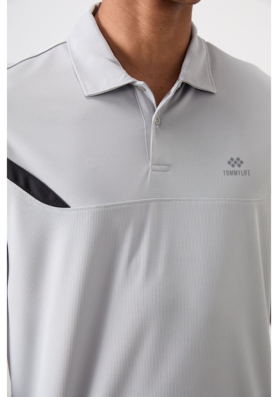 Tommy Life Gri Polyester Nefes Alan Dokulu İnce Esnek Standart Fit Polo Yaka Erkek Performans T-shirt - 88402 Gri Tommy Life Gri Polyester Nefes Alan Dokulu İnce Esnek Standart Fit Polo Yaka Erkek Performans T-shirt - 88402 Gri