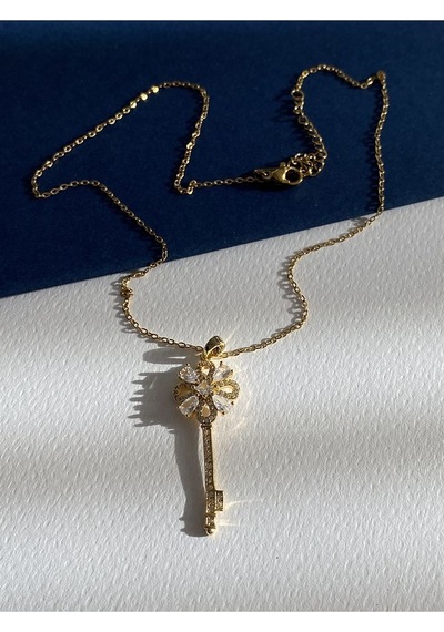 Oval Taşlı Anahtar Çelik Kararmaz Gold Kolye Altın Oval Taşlı Anahtar Çelik Kararmaz Gold Kolye Altın