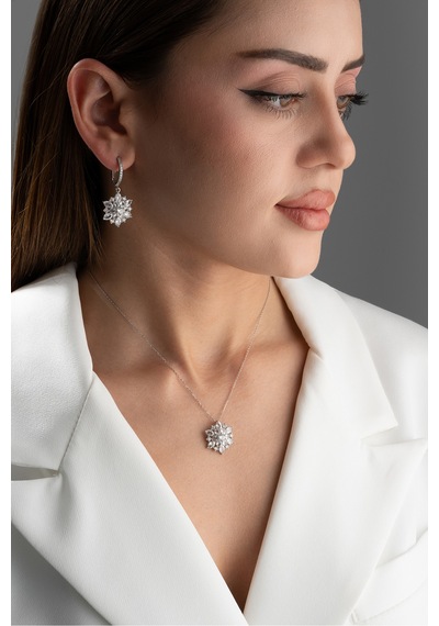 Çekirdekjewelry 925 Ayar Gümüş Zirkon Taşlı Kar Tanesi Kolye Ve Küpe Seti Gri