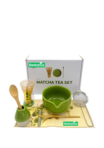 Herbarius 8 Parça Çiçek Desenli Balık Sırtı Kabartmalı Fıstık Yeşili Renk Matcha Çayı Hazırlama Seti - Geleneksel Japon Matcha Seti
