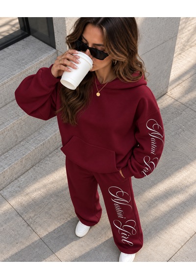 Macklin Unisex Kadın Erkek Martini Girl Kol Paça Baskılı Oversize 3 İplik Kapüşonlu Sweatshirt Ve Baggy Eşofman Altı Bordo Macklin Unisex Kadın Erkek Martini Girl Kol Paça Baskılı Oversize 3 İplik Kapüşonlu Sweatshirt Ve Baggy Eşofman Altı Bordo