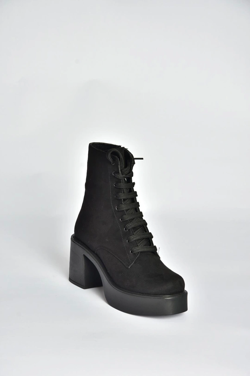 Fox Shoes V726681502 Siyah Süet Kalın Topuklu Bağcıklı Kadın Bot Siyah-Süet