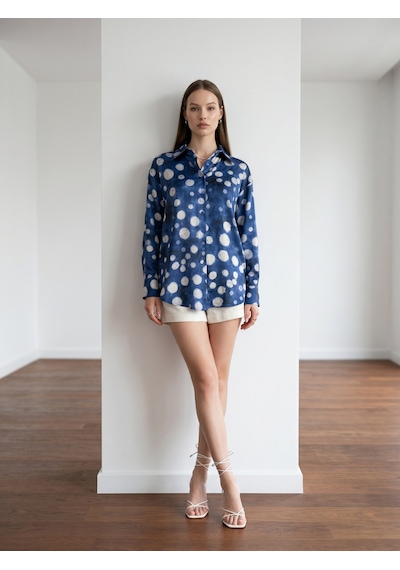 Pera Moda Oversize Kalıp Batik Desenli Puantiyeli Saten Gömlek Lacivert