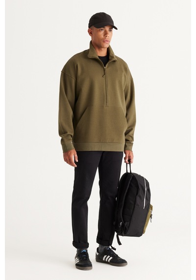 AC&Co / Altınyıldız Classics Erkek Hakı Oversize Bol Kesim Bato Yaka Pamuklu Sweatshirt Haki AC&Co / Altınyıldız Classics Erkek Hakı Oversize Bol Kesim Bato Yaka Pamuklu Sweatshirt Haki